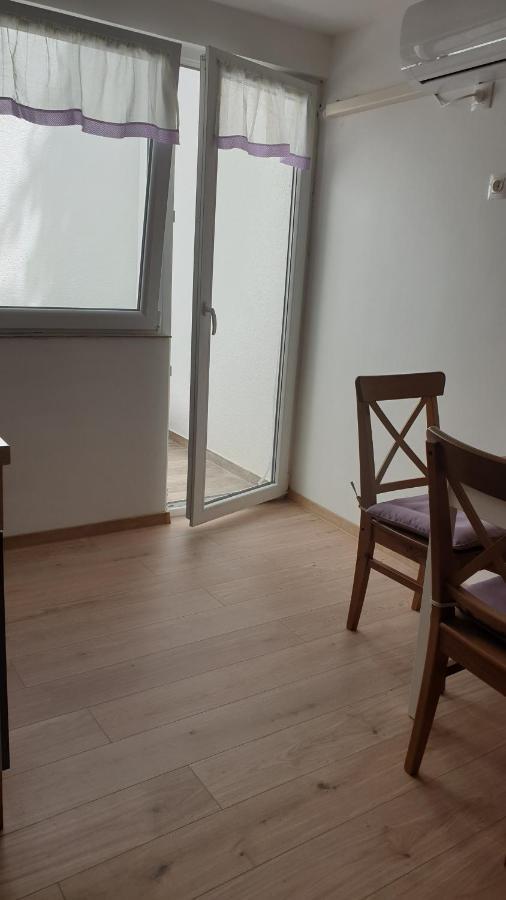 Apartmani Dea Ядраново Екстериор снимка