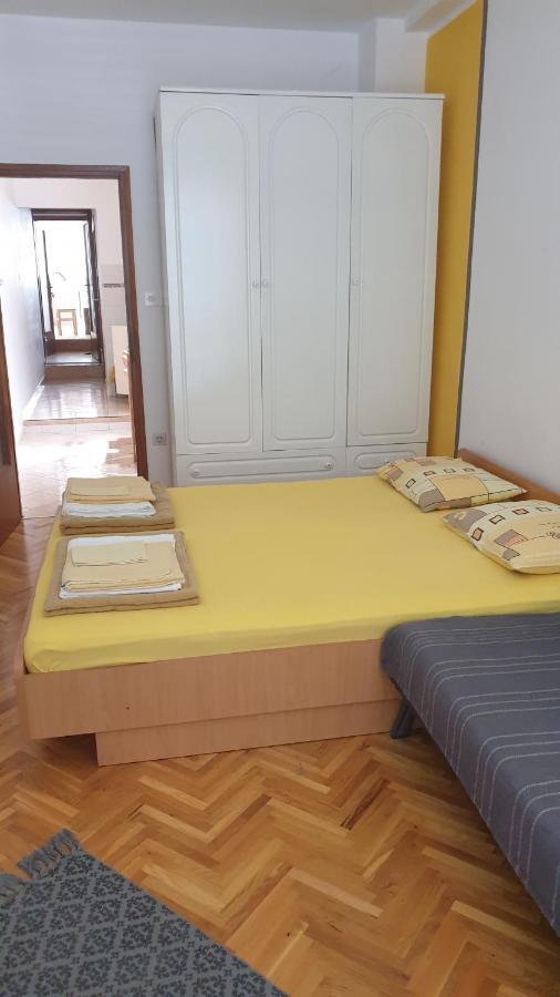 Apartmani Dea Ядраново Екстериор снимка