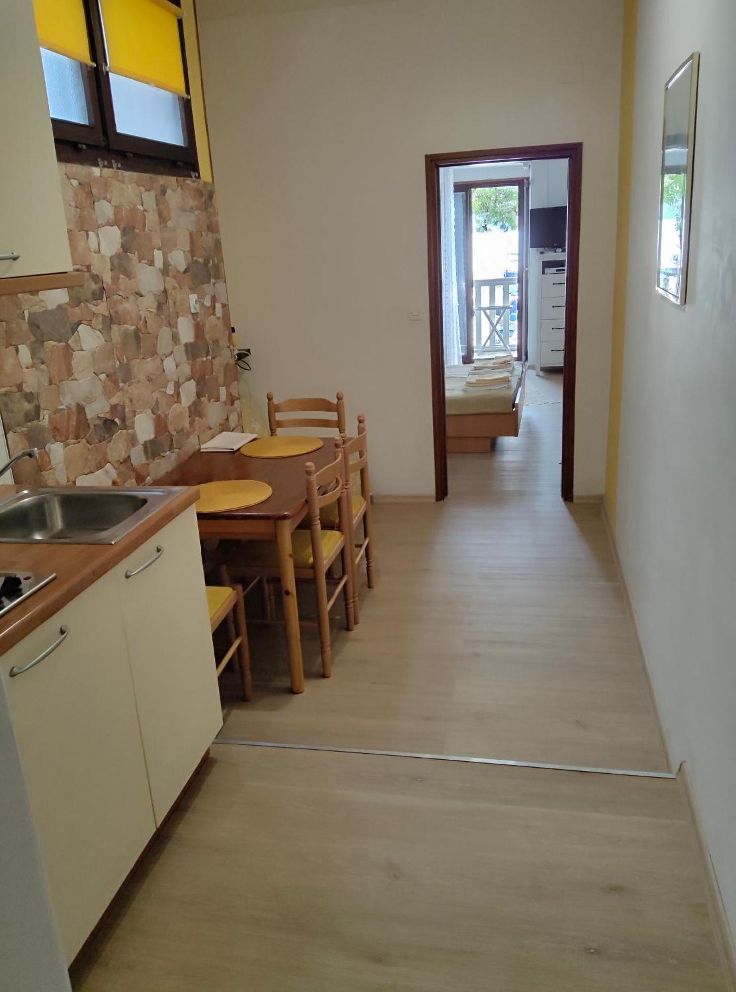 Apartmani Dea Ядраново Екстериор снимка