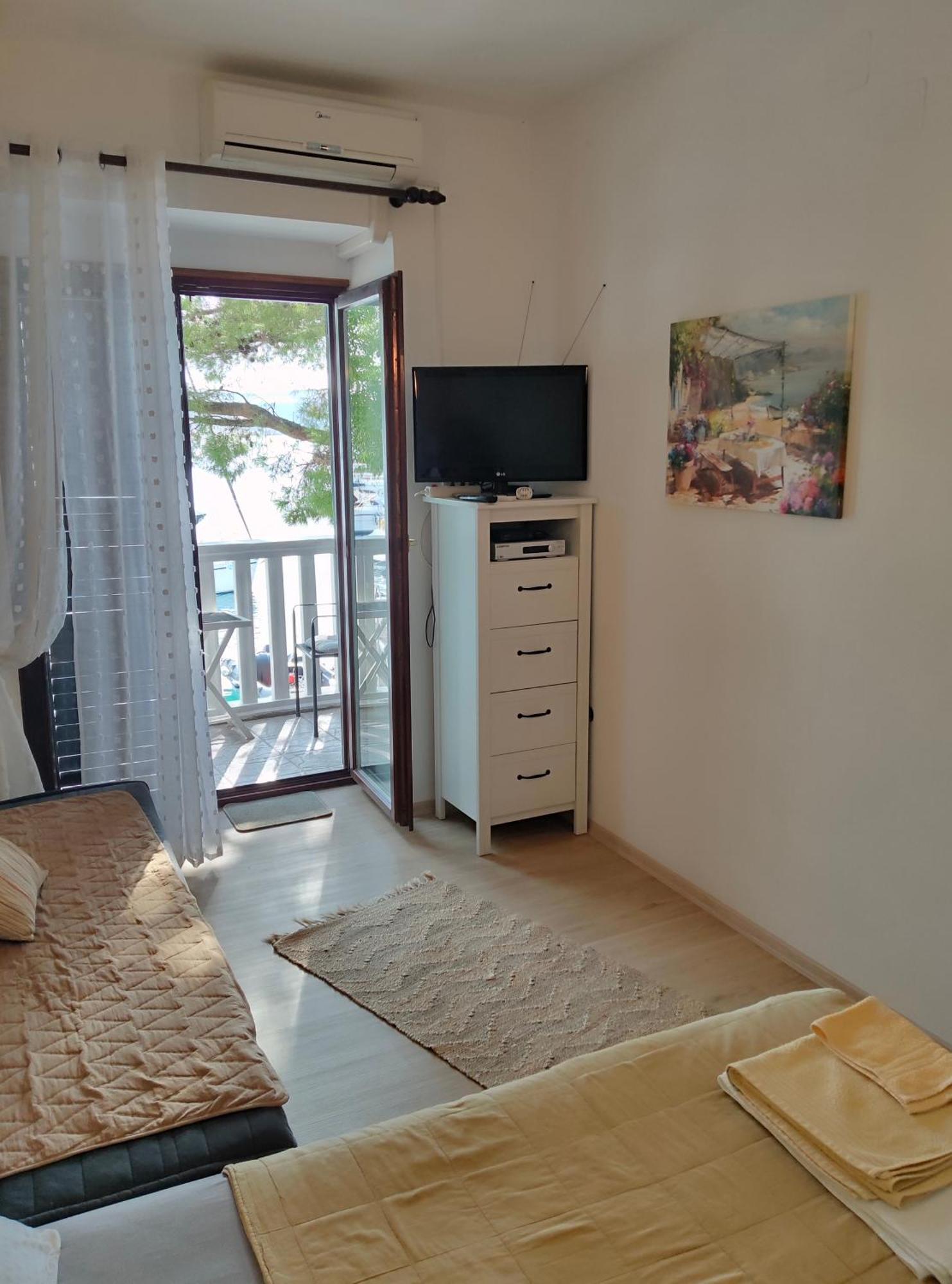 Apartmani Dea Ядраново Екстериор снимка
