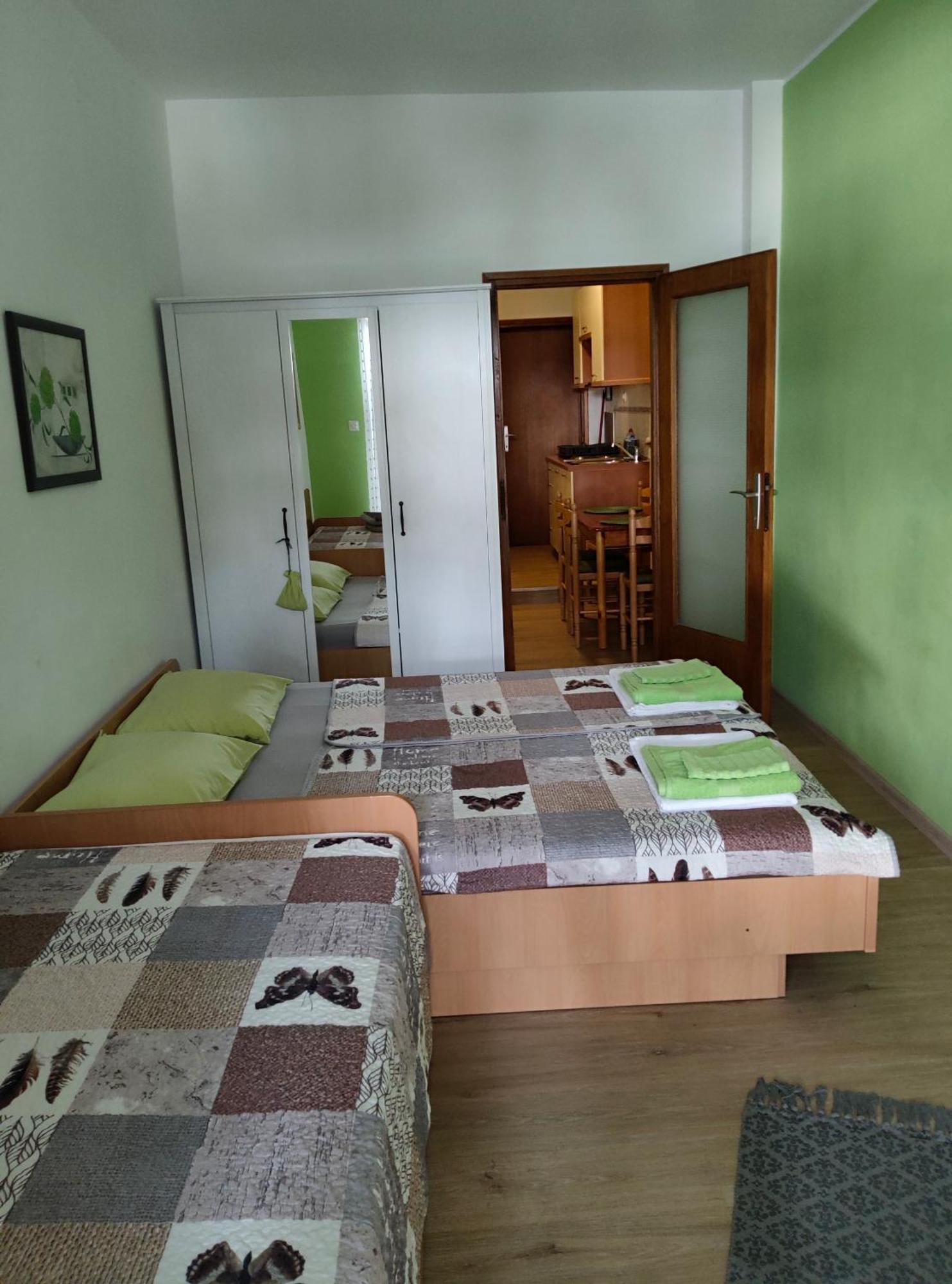 Apartmani Dea Ядраново Екстериор снимка