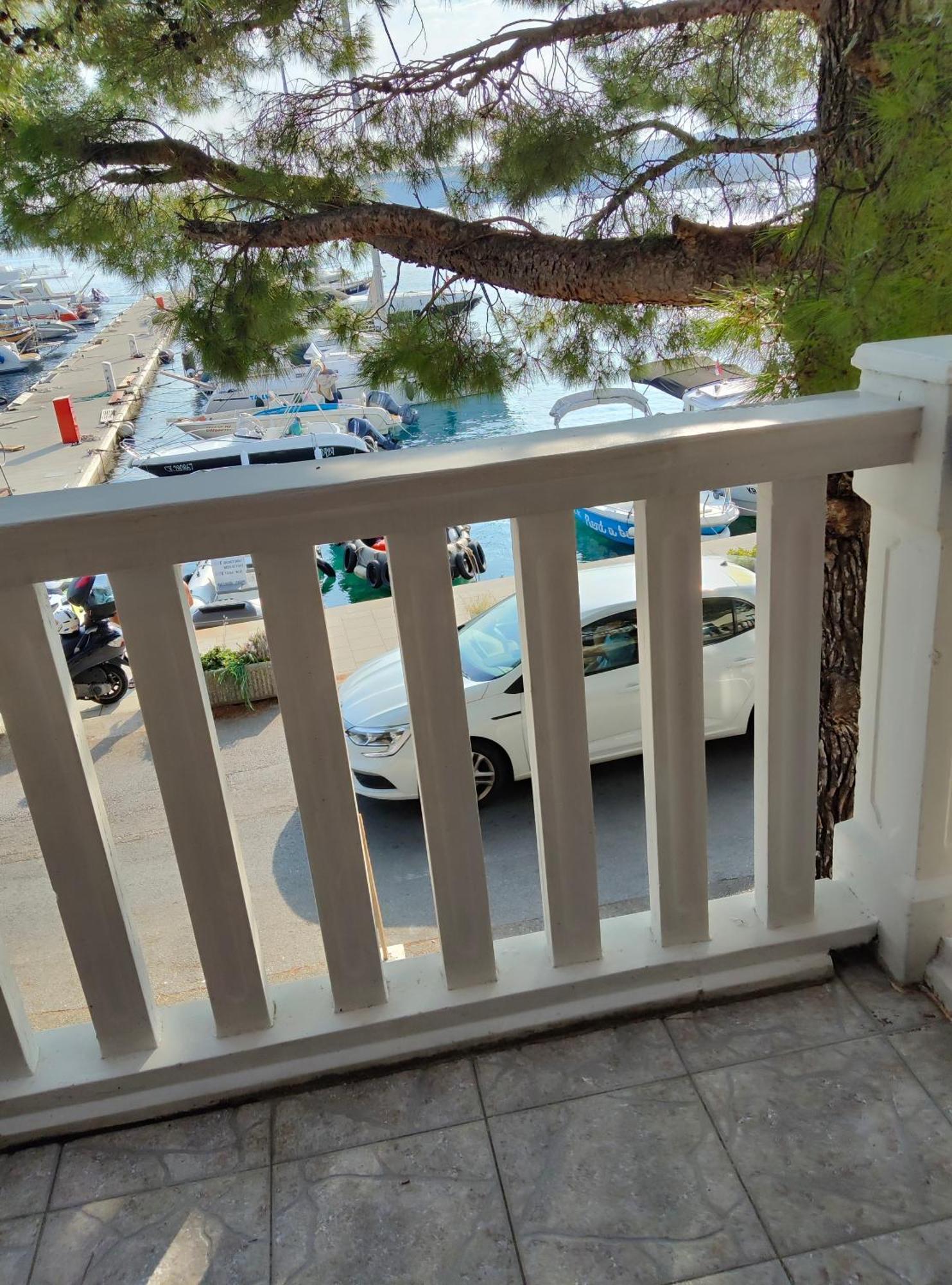 Apartmani Dea Ядраново Екстериор снимка