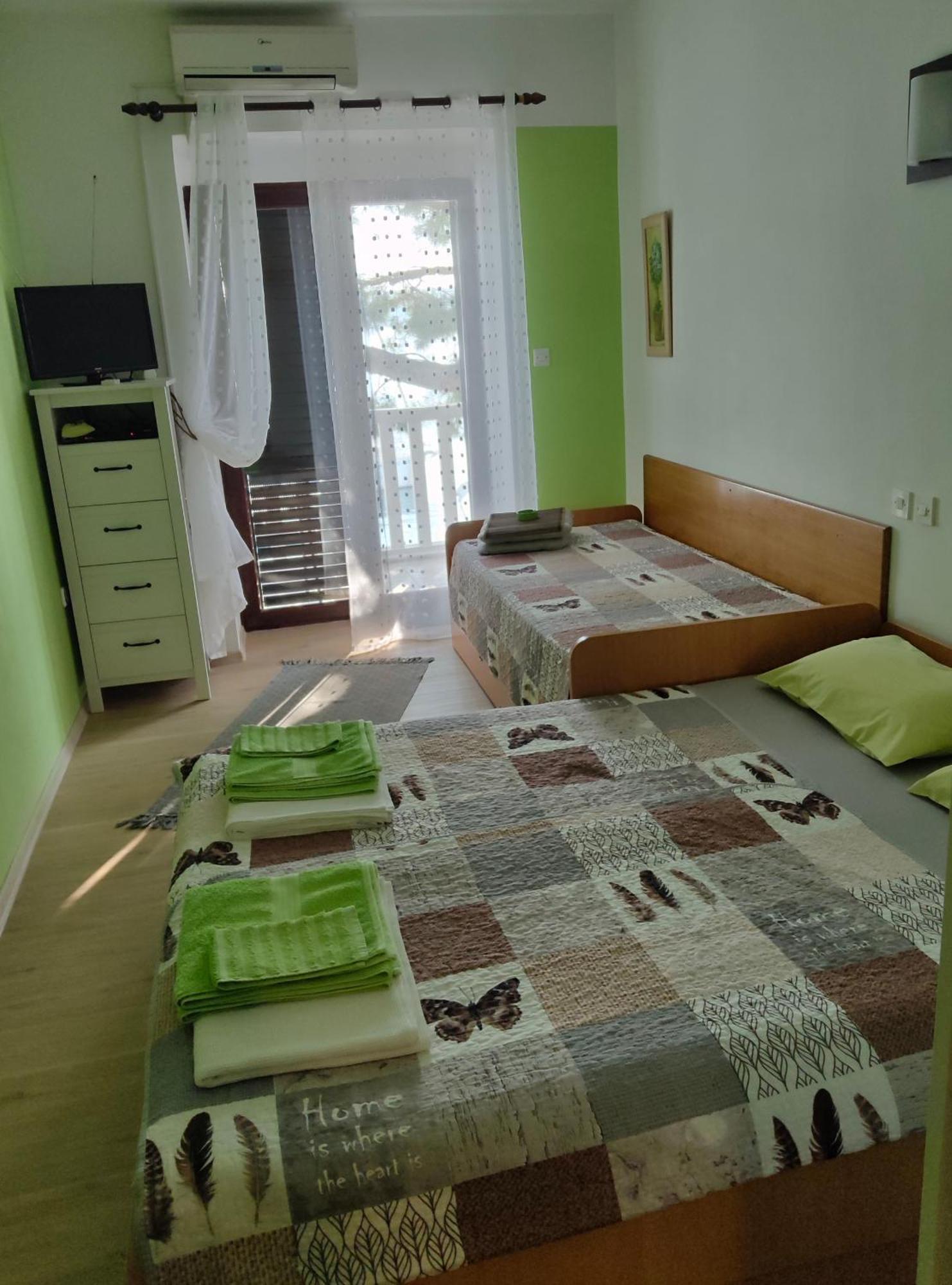 Apartmani Dea Ядраново Екстериор снимка
